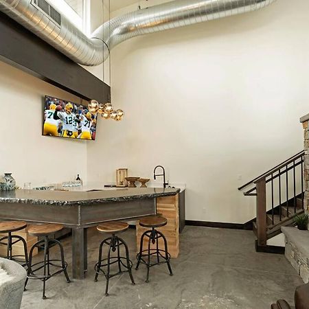 Brand New Upscale Home- Best Location! Уайтфиш Экстерьер фото