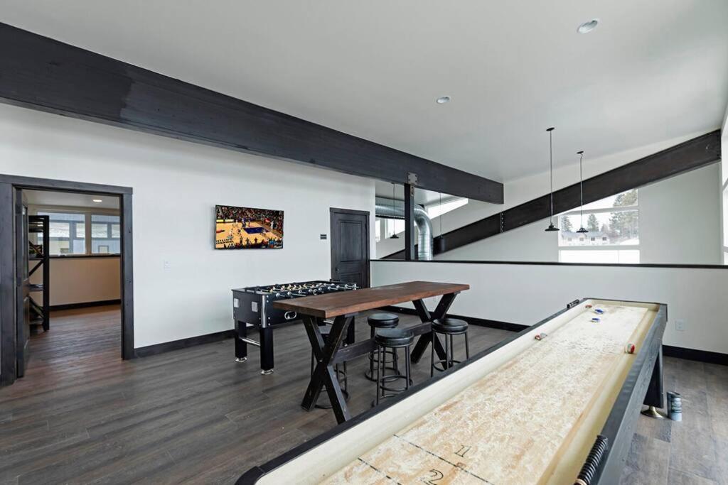 Brand New Upscale Home- Best Location! Уайтфиш Экстерьер фото