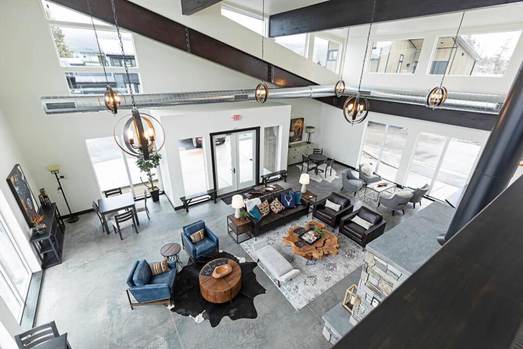 Brand New Upscale Home- Best Location! Уайтфиш Экстерьер фото
